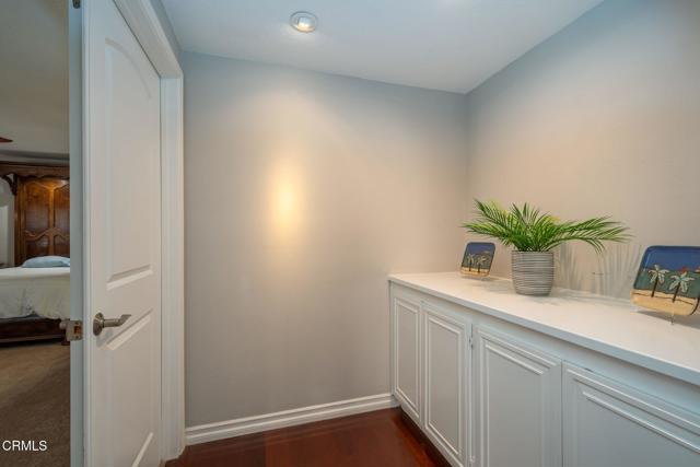 MLS #V1-33138 image #14