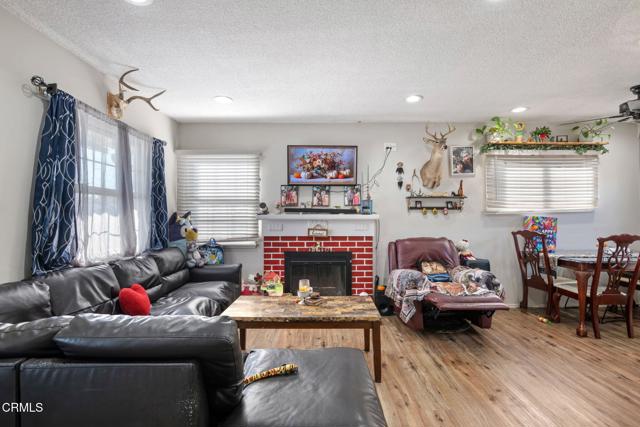 MLS #V1-33139 image #3