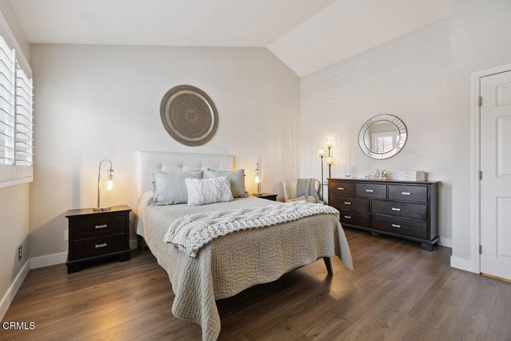 MLS #V1-33140 image #18