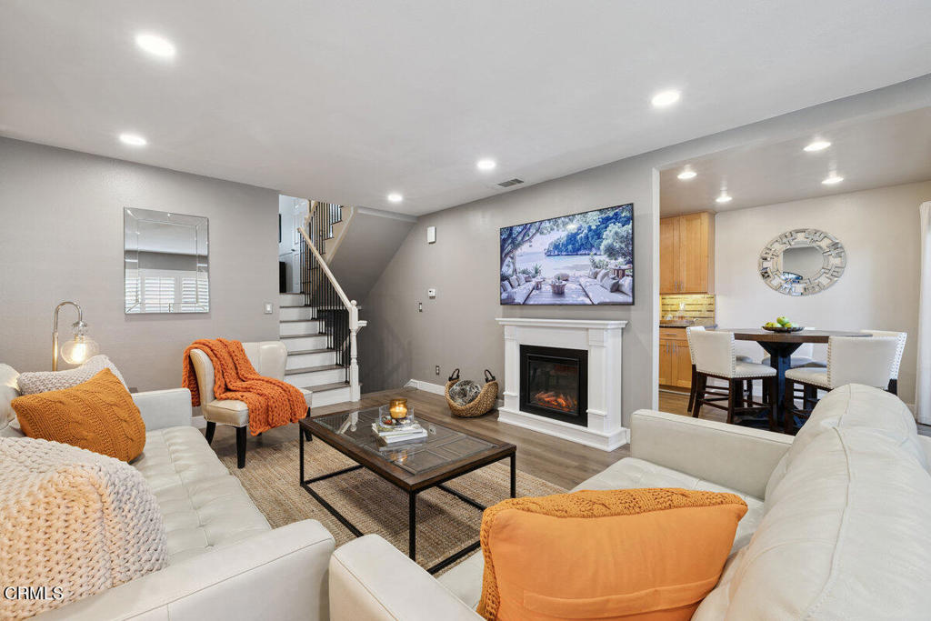 MLS #V1-33140 image #5