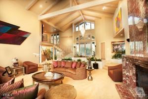 MLS #V1-33142 image #4