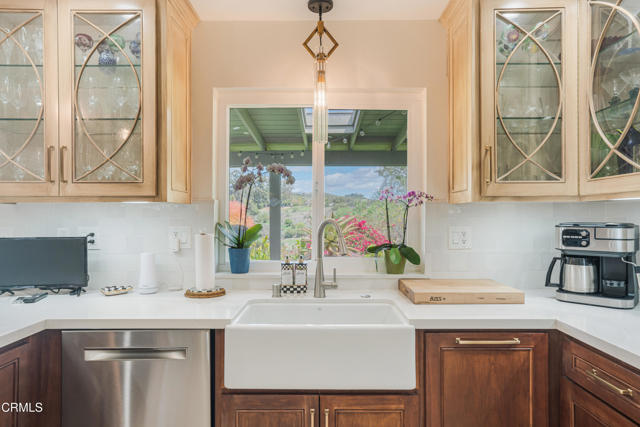 MLS #V1-33145 image #17