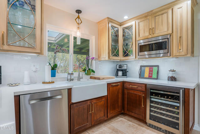 MLS #V1-33145 image #18