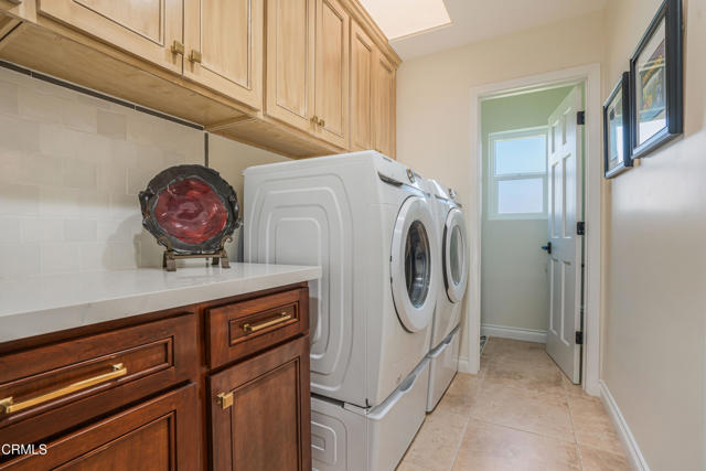 MLS #V1-33145 image #40