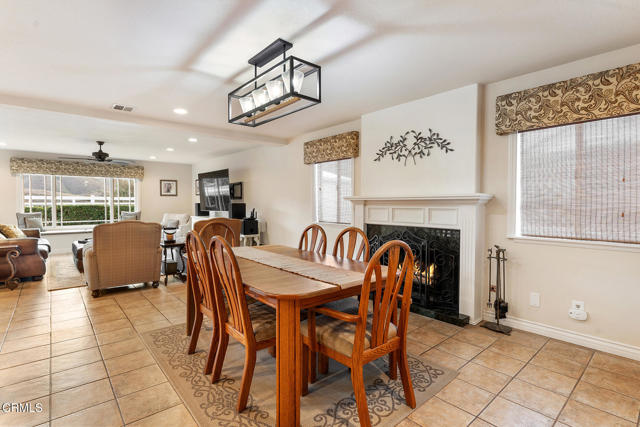 MLS #V1-33146 image #5