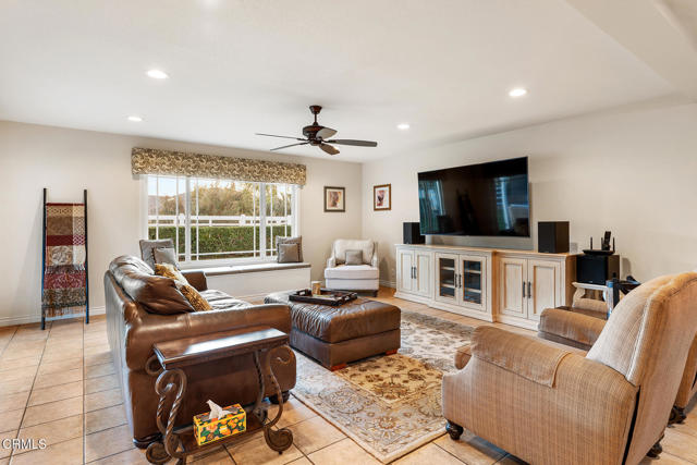 MLS #V1-33146 image #6