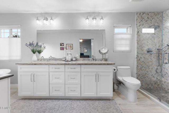 MLS #V1-33146 image #9