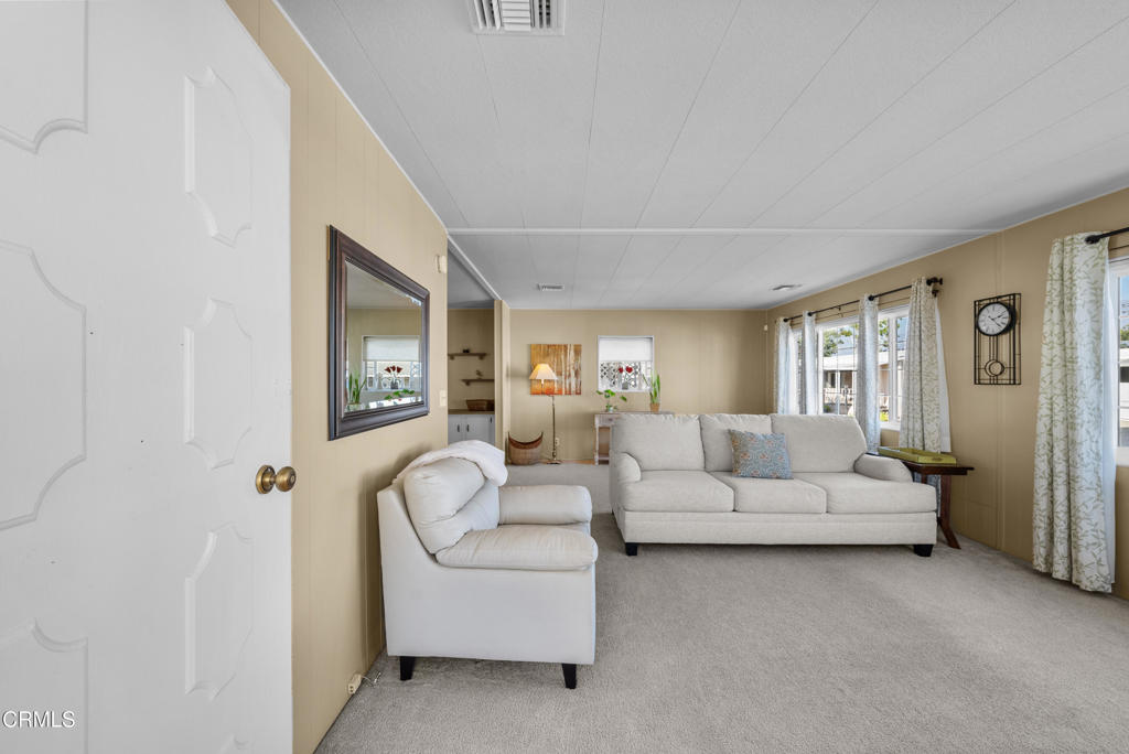 MLS #V1-33148 image #1