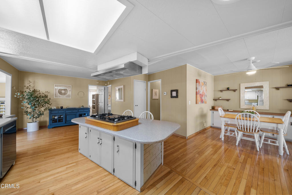 MLS #V1-33148 image #21