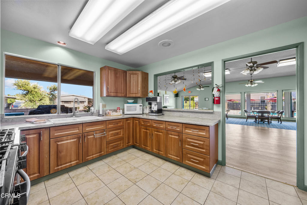 MLS #V1-33148 image #32