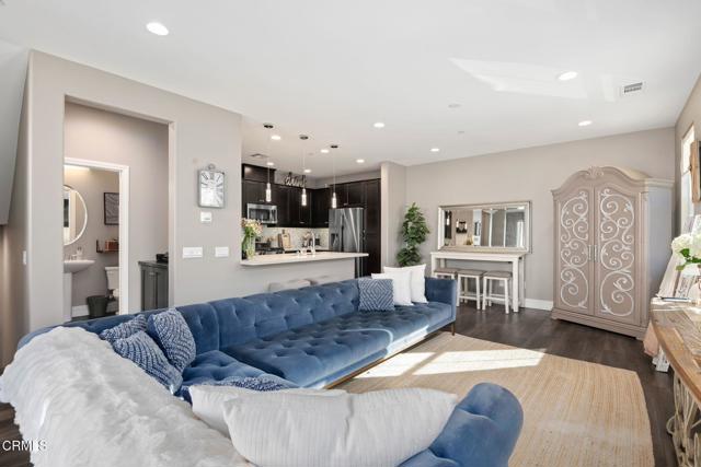 MLS #V1-33151 image #6