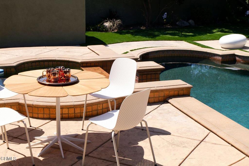 MLS #V1-33161 image #12