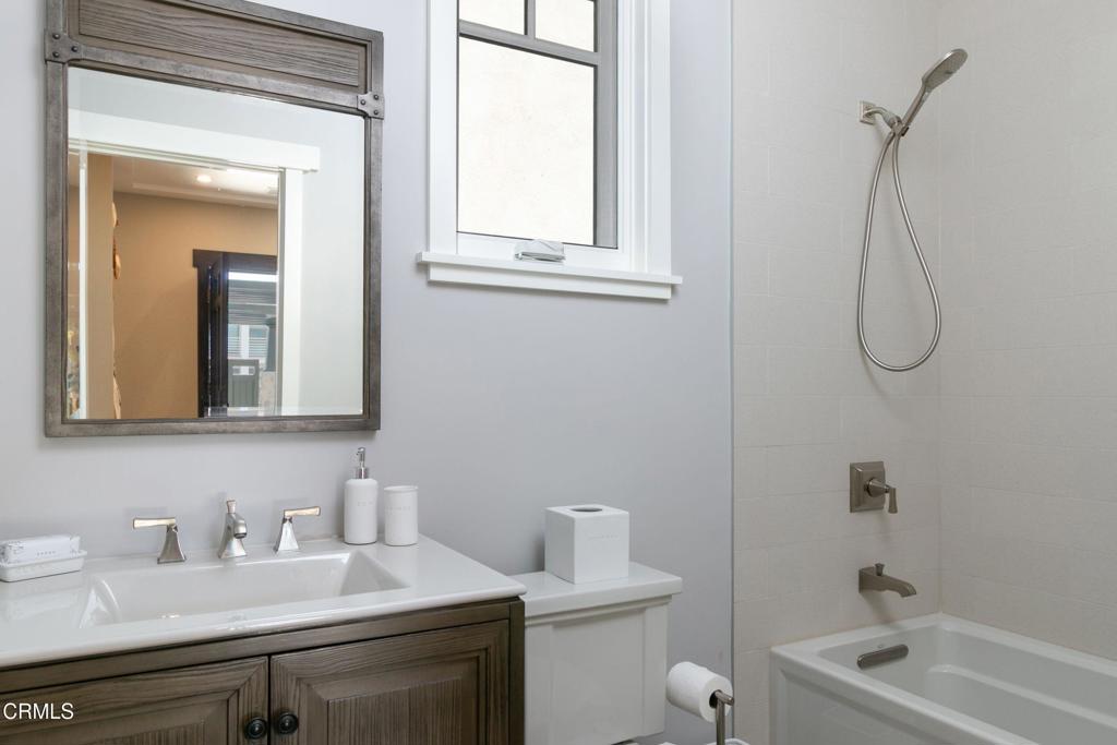 MLS #V1-33161 image #36