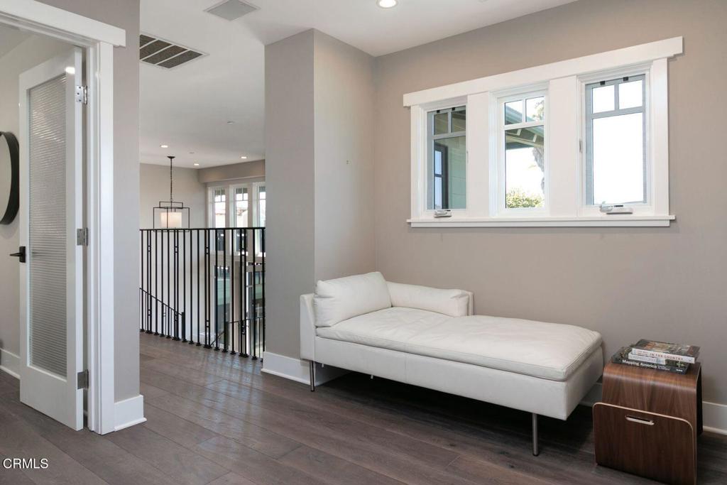 MLS #V1-33161 image #37