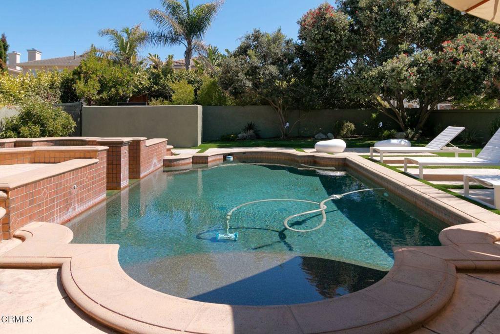 MLS #V1-33161 image #42