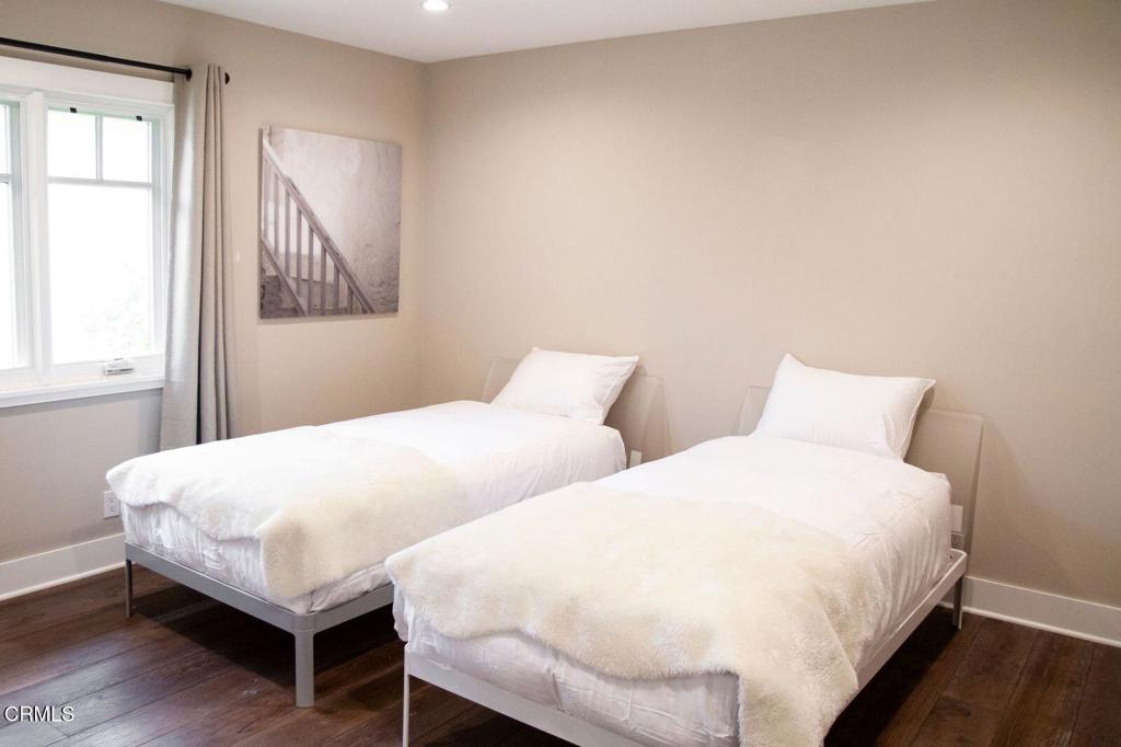 MLS #V1-33161 image #8