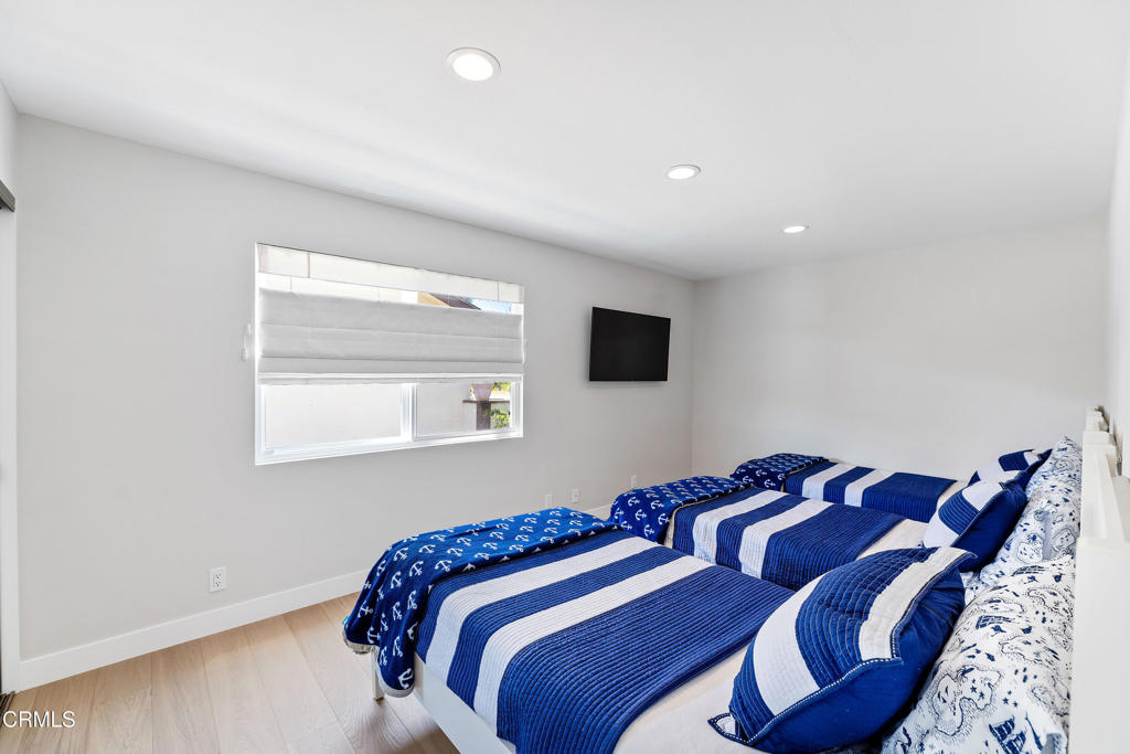 MLS #V1-33162 image #13