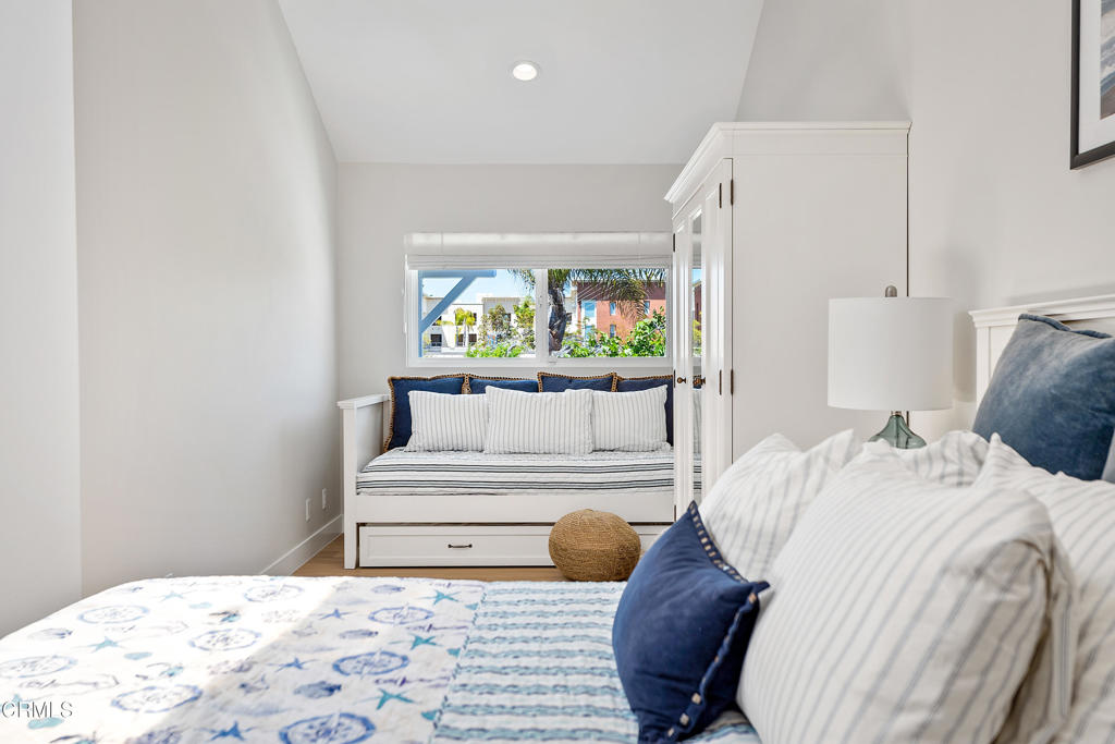 MLS #V1-33162 image #15