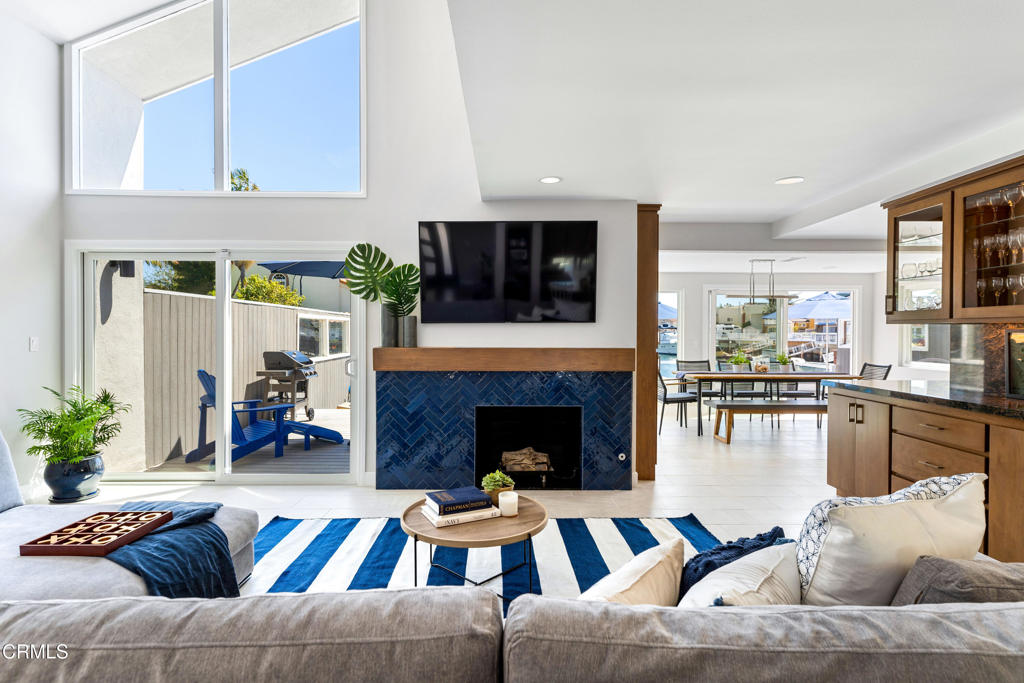 MLS #V1-33162 image #16