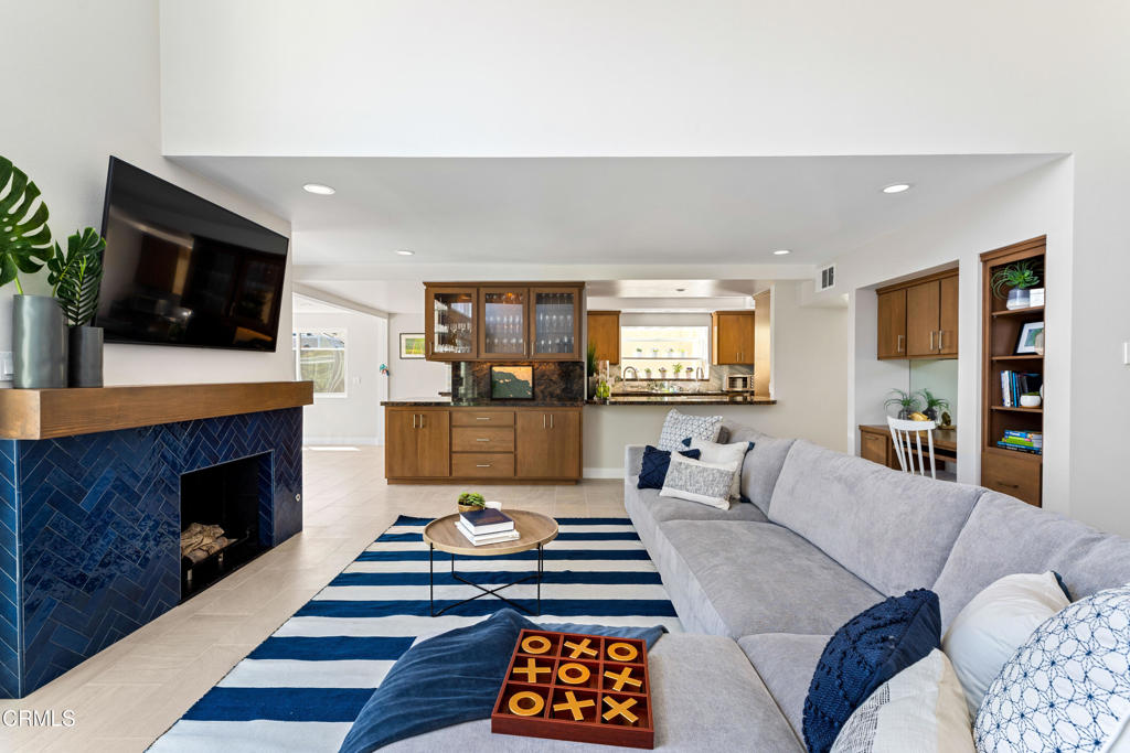 MLS #V1-33162 image #18