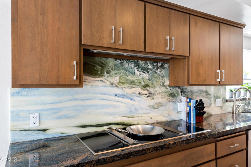 MLS #V1-33162 image #26