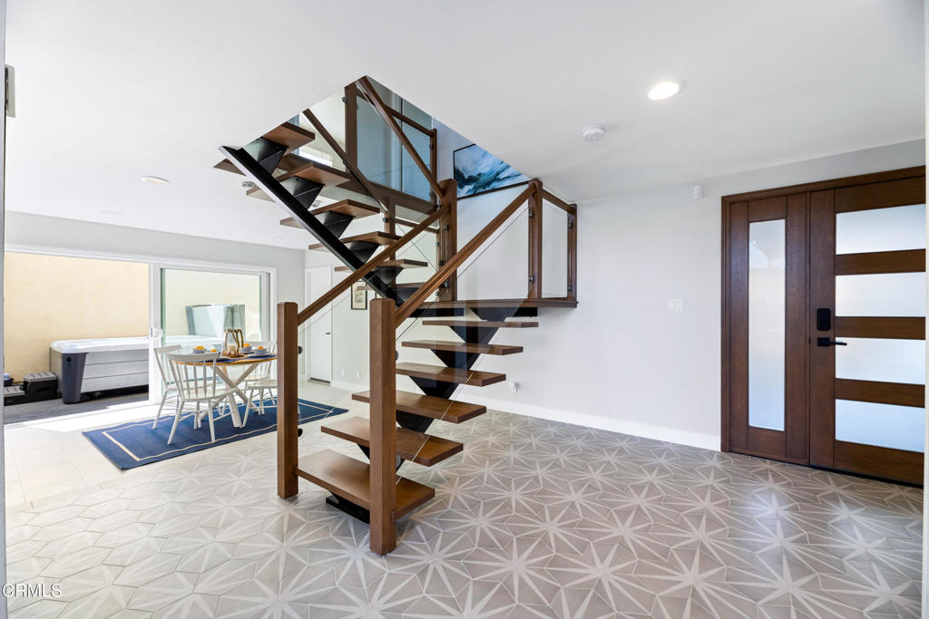 MLS #V1-33162 image #37