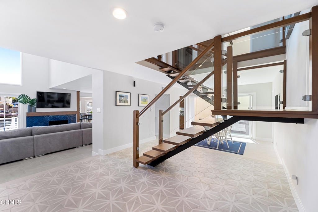 MLS #V1-33162 image #38