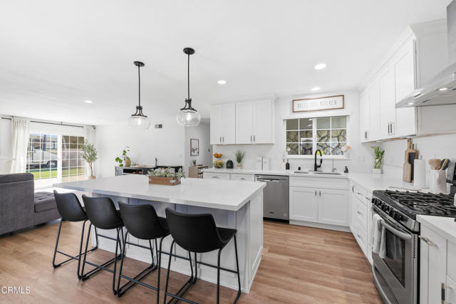 MLS #V1-33167 image #3