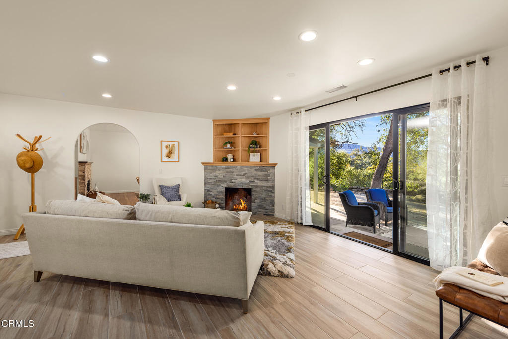 MLS #V1-33168 image #2