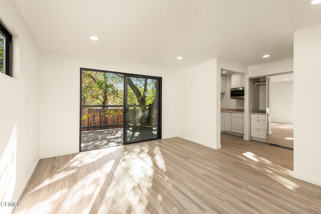 MLS #V1-33168 image #26