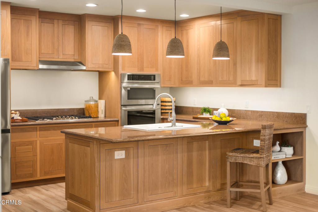 MLS #V1-33168 image #7