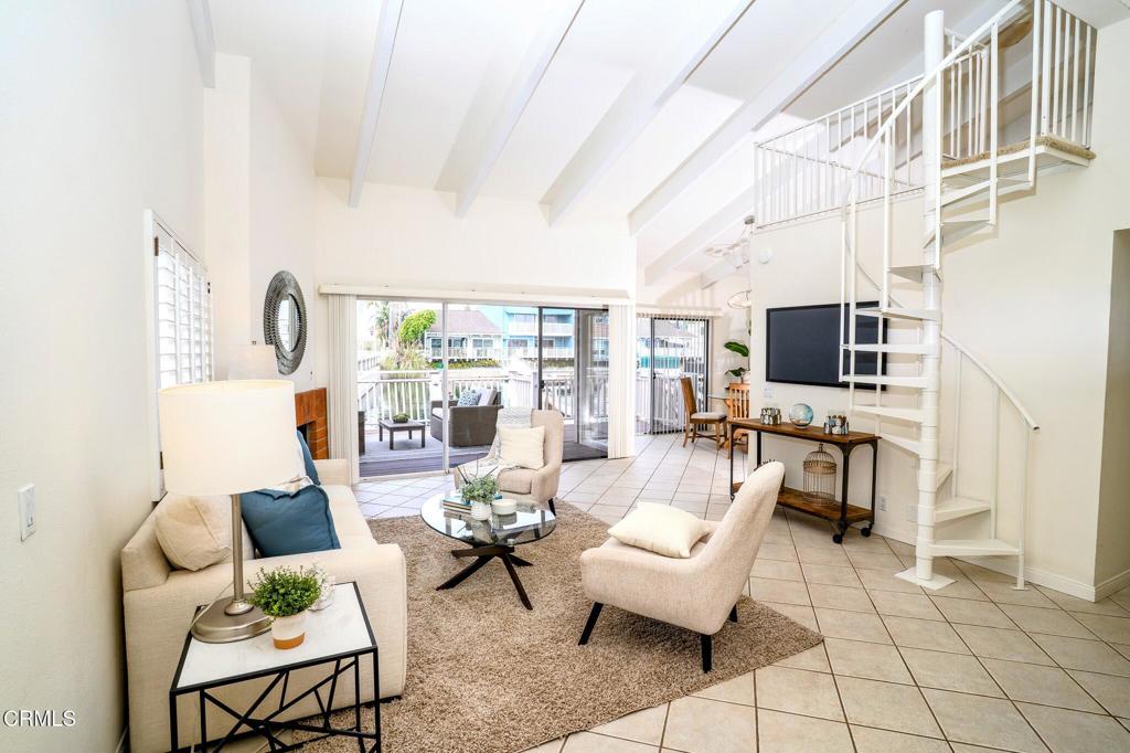 MLS #V1-33173 image #10