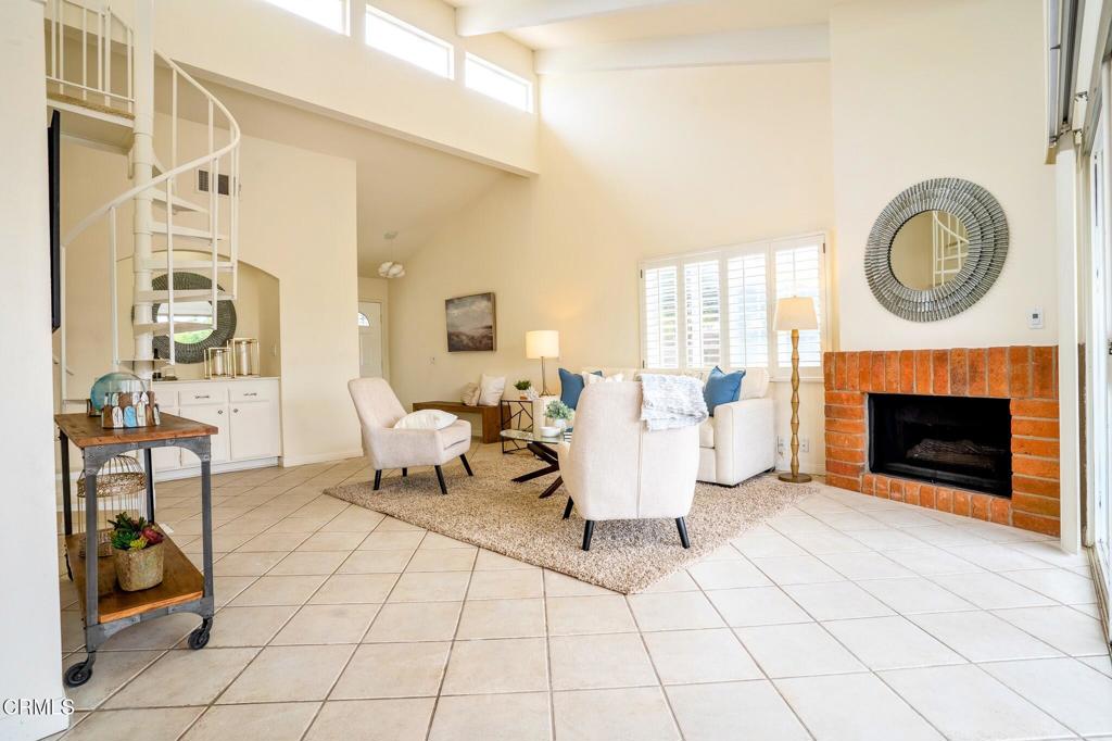 MLS #V1-33173 image #12