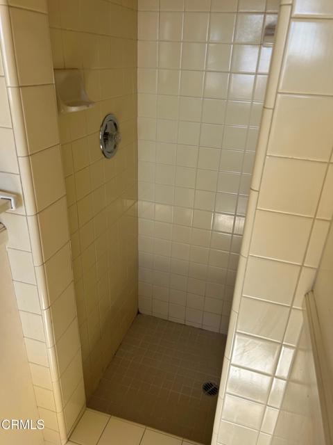 MLS #V1-33177 image #11