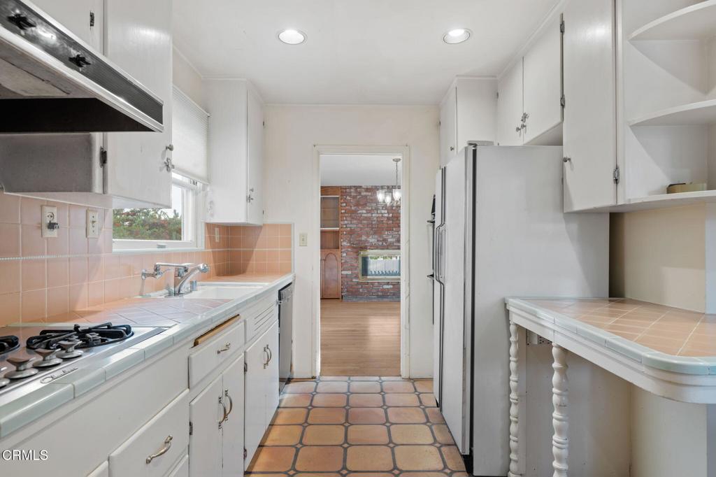 MLS #V1-33177 image #33