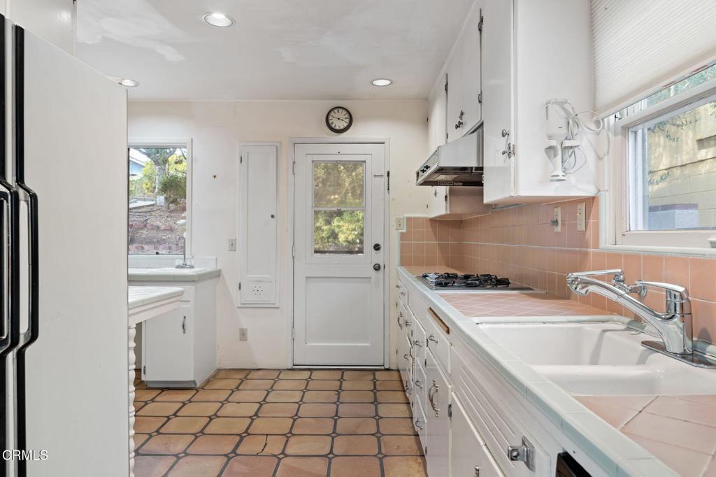 MLS #V1-33177 image #34