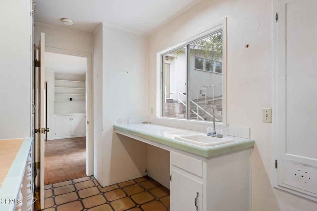 MLS #V1-33177 image #35