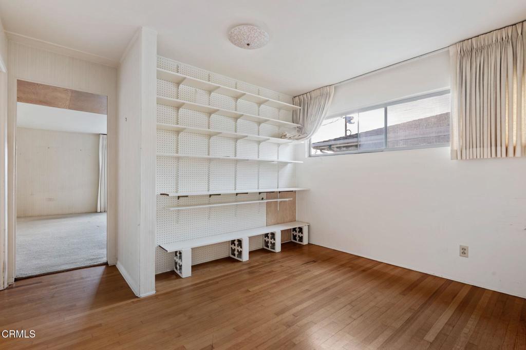 MLS #V1-33177 image #43