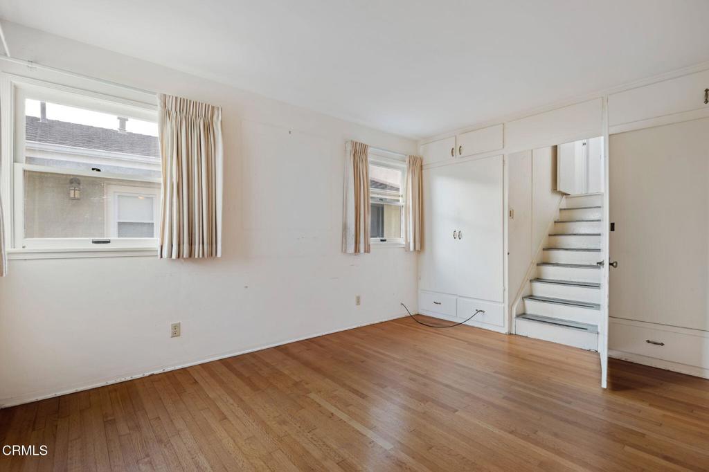 MLS #V1-33177 image #44