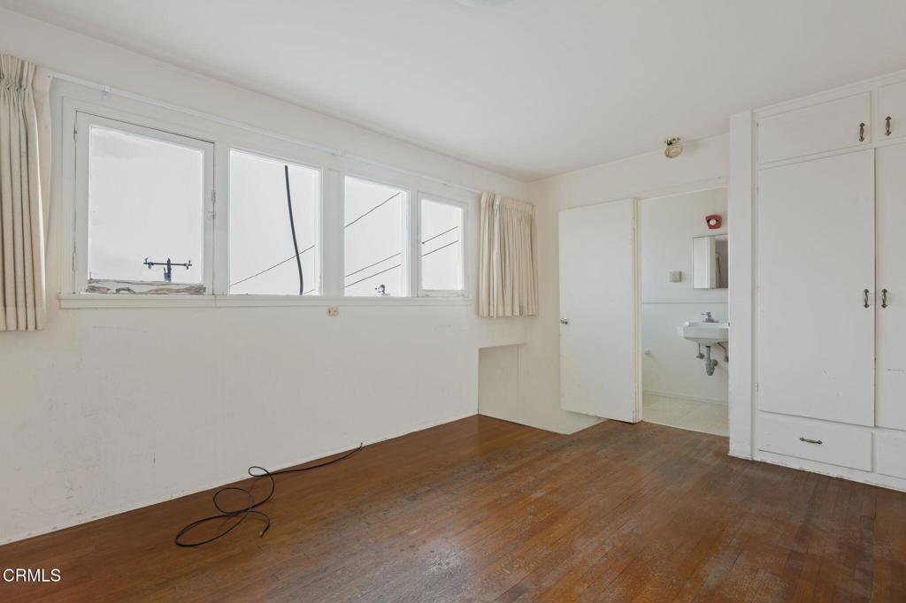 MLS #V1-33177 image #49