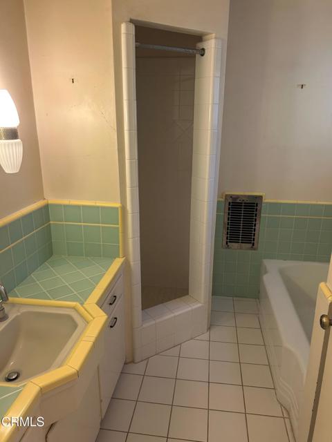 MLS #V1-33177 image #9