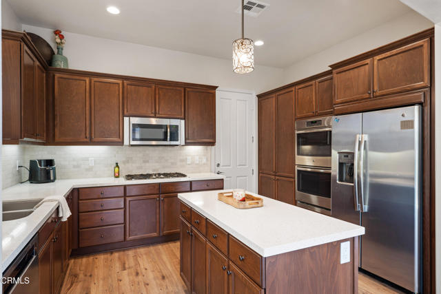 MLS #V1-33178 image #13