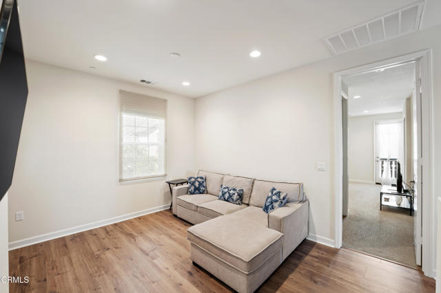 MLS #V1-33178 image #17