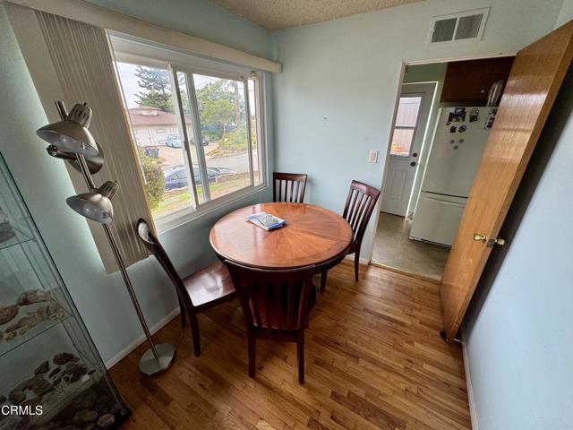 MLS #V1-33189 image #6