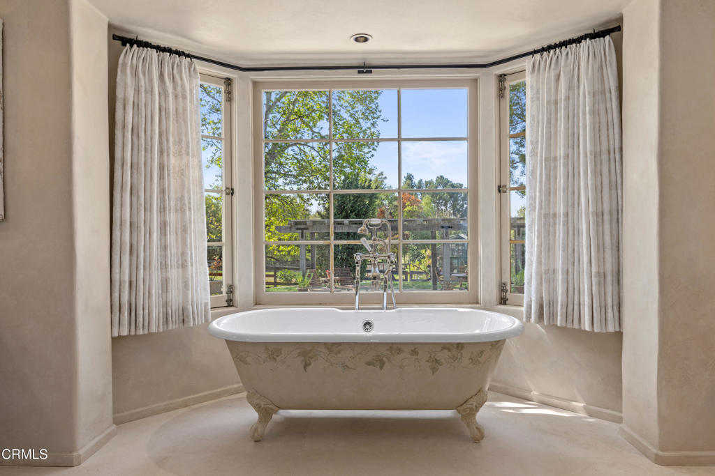 MLS #V1-33194 image #19