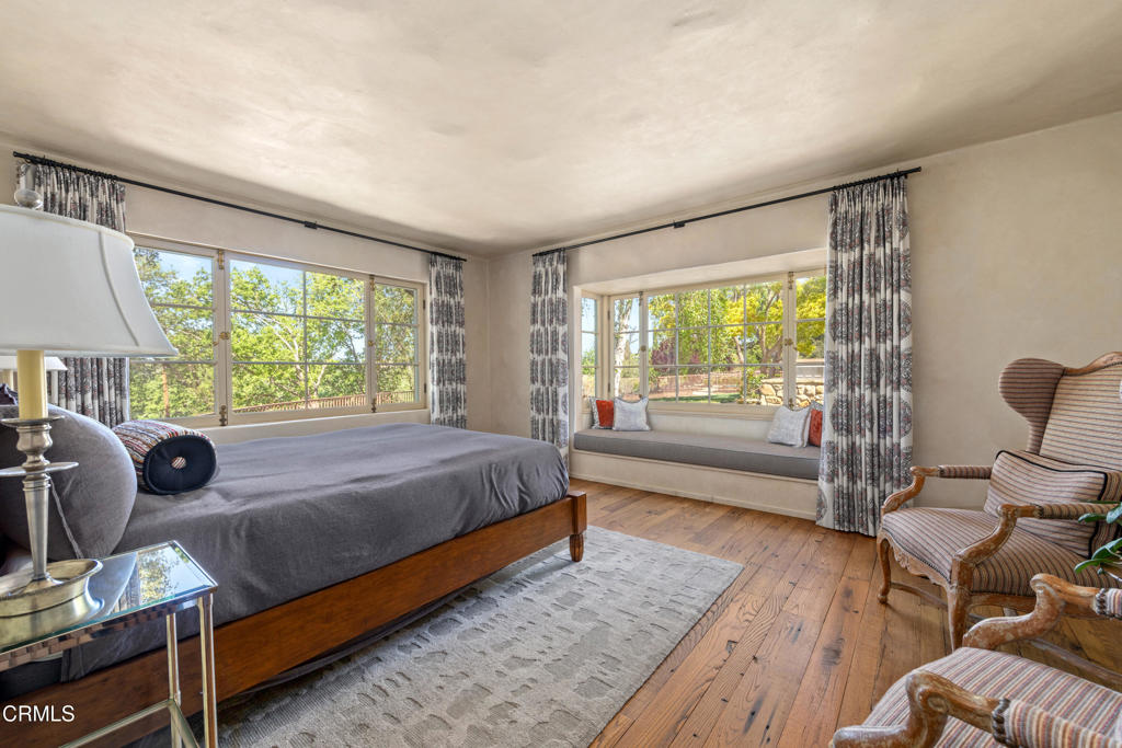 MLS #V1-33194 image #22