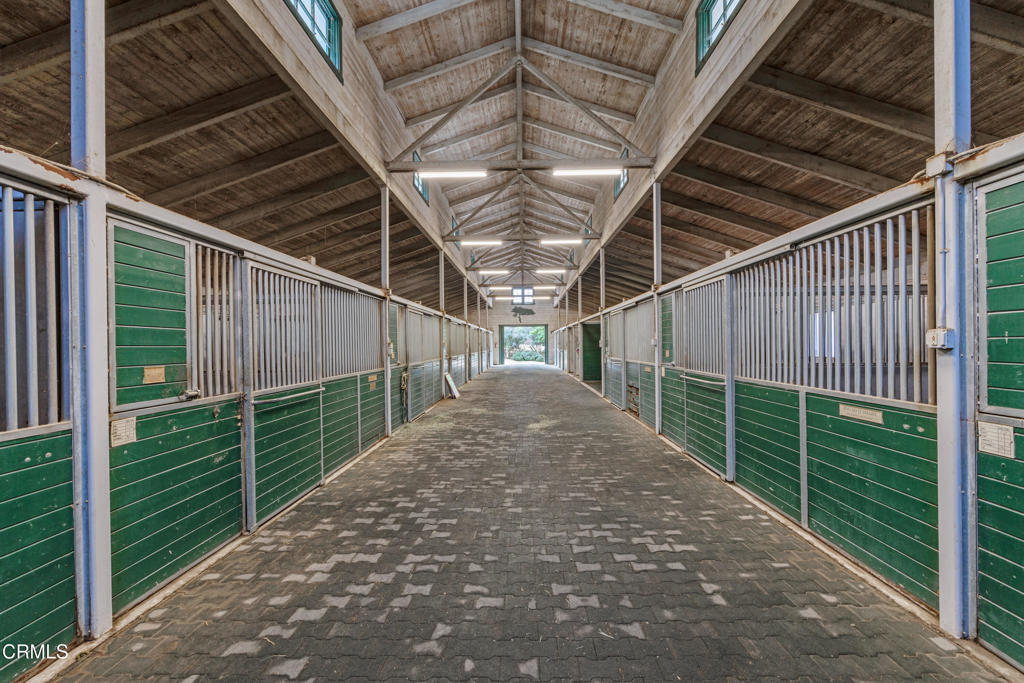 MLS #V1-33194 image #45