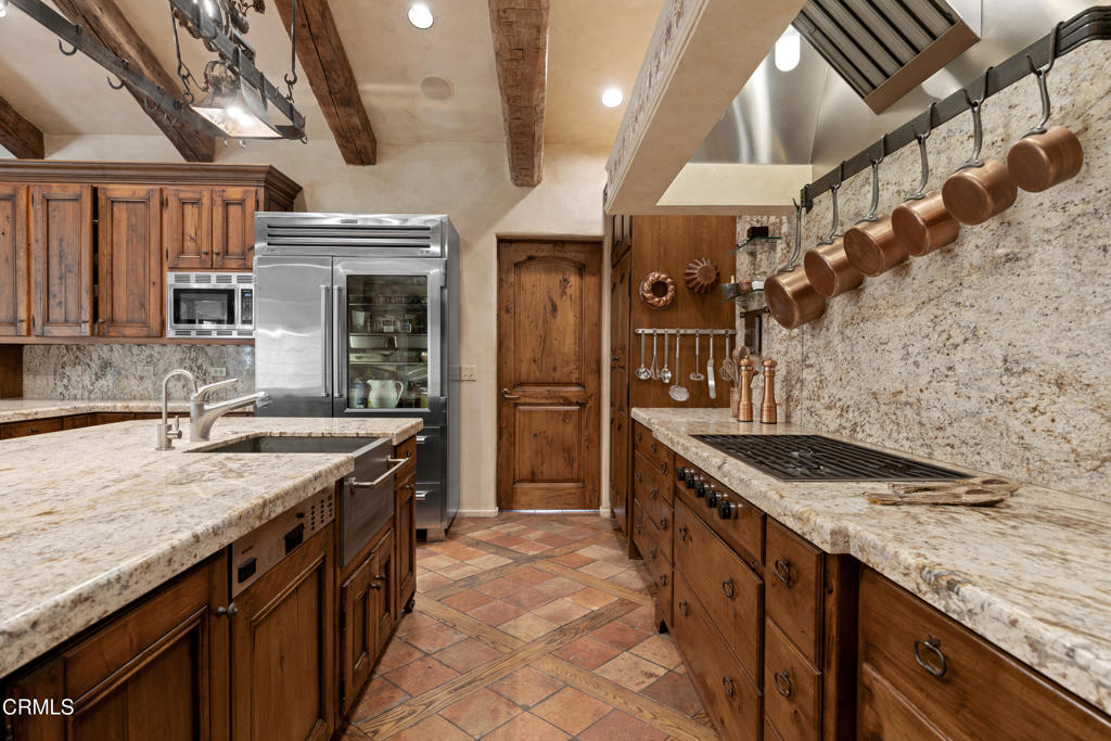 MLS #V1-33194 image #9