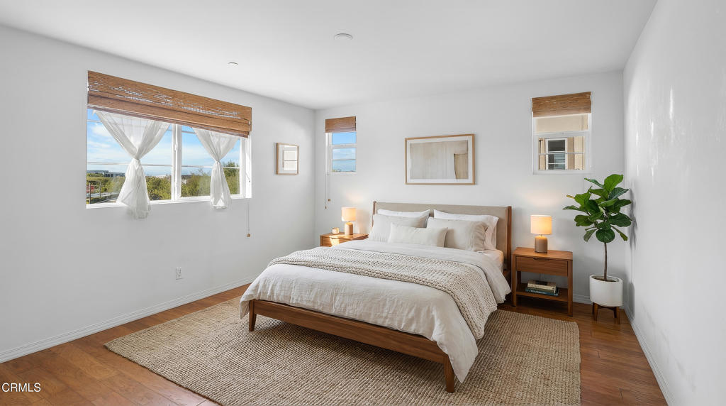 MLS #V1-33201 image #14