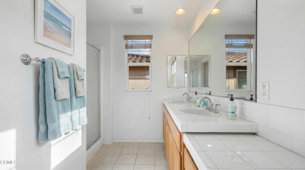 MLS #V1-33201 image #17